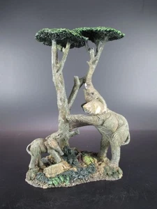 Elefant Elephant Familie mit Bäumen Tierfigur 24 cm Neu animal figur - Picture 1 of 7