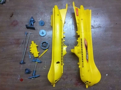 Vintage Remco Voyage to the Bottom of the Sea Seaview Sub parts - Image 1 of 2