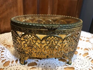 DE COLECCIÓN ORMOLU HOLLYWOOD REGENCIA VIDRIO BISELADO FILIGRANA PATAS OVALADAS CAJA BARATIJA 6" - Imagen 1 de 11