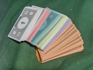 Monopoly Money - Game Replacement Bills / Play Money 30E 2.9z - Picture 1 of 4