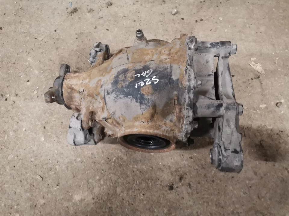 MERCEDES-BENZ S 350 W221 Heck Differential Differenzial 3.07 2213502114 3.5 Foto 1 de 4