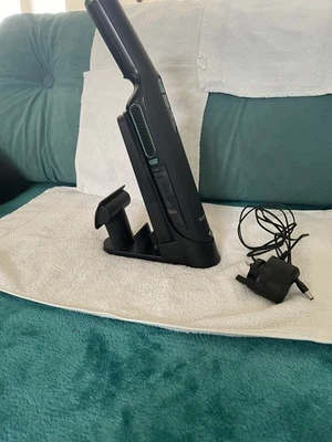 Salter Vacuum Cleaner Handheld Cordless Handy Pro 11.1V Rechargeable Battery  - Image 1 of 4