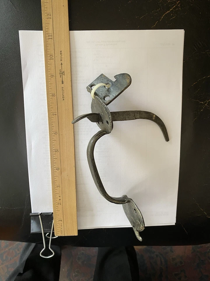 8 1/2 "Vintage Thumb Latch, Gate Latch Handle  Wrought Iron - Image 1 of 1