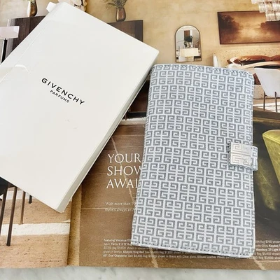 GIVENCHY Juego de Cepillos para Perfumes con Estuche Plegable ¡RARO! ¡NUEVO! Foto 1 de 4