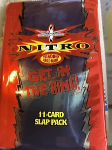 1 Pack Nitro 11-card Slap Pack WCW Trading Cards TCG sigillato nuovo - Foto 1 di 1