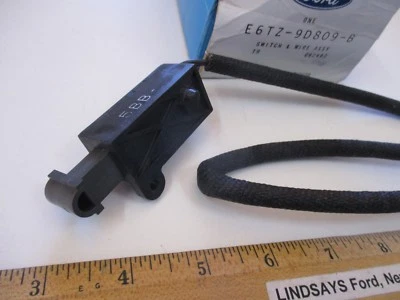 FORD 1986/1989 RANGER & BRONCO II INTERRUPTOR Y CABLE ASI (CONTROL DE RALENTÍ DEL MOTOR EFI) Foto 1 de 4