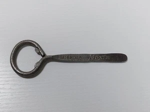 Vintage Getränk Moxie Soda Metall Werbung Farbe Dose Stil Flaschenöffner 4 1/4" - Bild 1 von 7