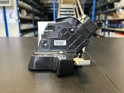 SERRATURA PORTA POSTERIORE DESTRA ORIGINALE FORD FOCUS C-MAX 2004-2008 - Image 1 of 4