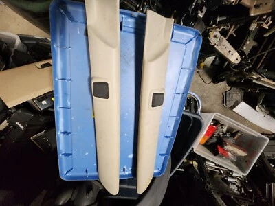 Land Rover Discovery 1999 2000 2001 2002 2003 2004 izquierda derecha un pilar Foto 1 de 2