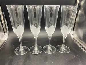 4 Cristal D'Arques FLORENCE Crystal Champagne Flutes 8” France Frosted Petals - Picture 1 of 4