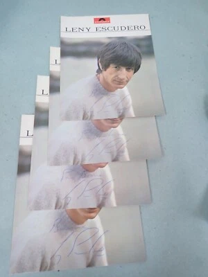(4 ème) 1 Photo dédicacée Leny Escudero - années 60 - 23 cm x 18 cm - Autographe - Photo 1/2