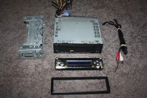 Pioneer DEH-1600 MOSFET 50Wx4 High Power CD Player FM/AM mit Verstärker Preout - Bild 1 von 19
