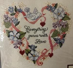 Dimensions Counted Cross Stitch Kit 3555 Heart Love Grow Wedding Gift 10" x 10" - Bild 1 von 14