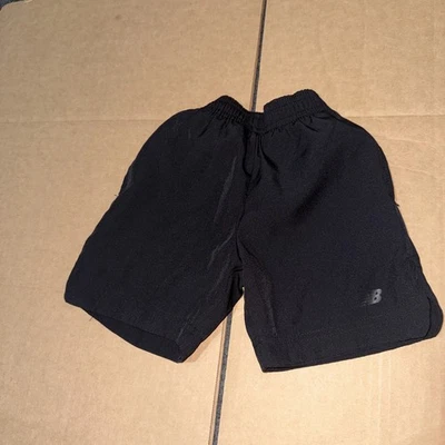 New Balance Kids Shorts Black Pre-Owned Size 4 - Image 1 of 4