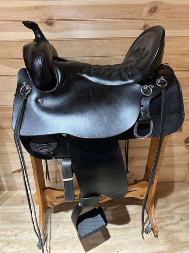 16.5” Tucker Buffalo Trail Western Saddle Model 270 (Wide)