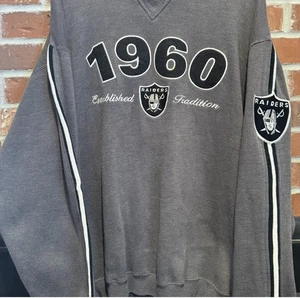 Vintage Puma Oakland Raiders Crewneck Sweatshirt size Large - Picture 1 of 6