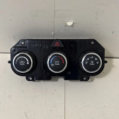2014 RAM1500 A/C CLIMATE CONTROL TEMPERATURE OEM 68239170AA - Image 1 of 4