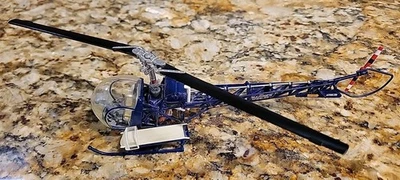 Helicóptero Corgi Bell 47 H-13 Sioux US Marine MASH Corea 1951 Diecast escala 1:48 Foto 1 de 4