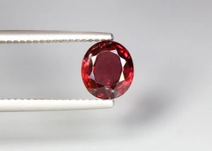 2.17 CTS_UNIQUE COLLECTION_100 % NATURAL REDDSIH PINK RHODOLITE GARNET_SRI LANKA - Picture 1 of 3