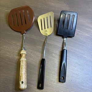 Vintage Lot Markenlose Schlitzspachtel Metall Nylon.  Top Zustand - Bild 1 von 15