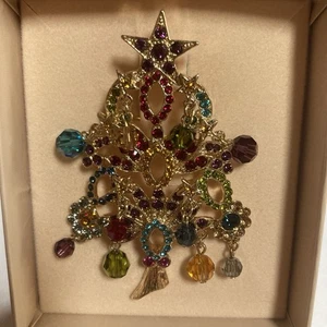 Spilla per albero di Natale firmata Kirk’s Folly con strass e perline pendenti - Foto 1 di 8