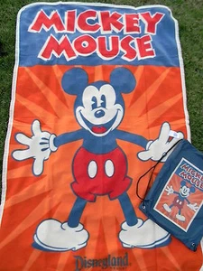 NEU Disneyland Mickey Mouse Cinch Rucksack Fleece Überwurf Decke Set Disney 40x64 - Bild 1 von 1