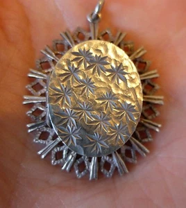 Vintage Sterling Silver England English Hallmarks Aesthetic Engraved Locket WJP - Picture 1 of 9