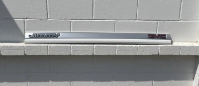 Chevy GMC S15 JIMMY Lower Tailgate TRIM MOULDING Genuine OEM 15721129 WHITE OEM - Image 1 of 4