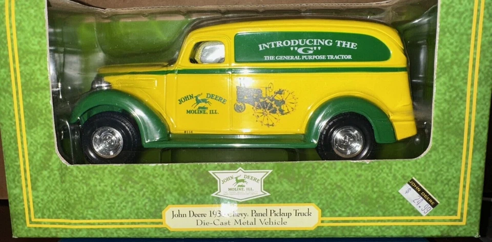Ertl John Deere 1938 Chevy Panel Pickup G Tractor Coin Bank 1/25 #15235 - Image 1 of 1