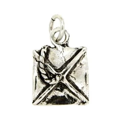 Ciondolo cappello laurea in argento microfuso brunito 800 mm 24x17 - Immagine 1 di 2