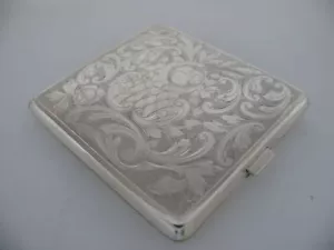 Portasigarette in argento 835 con decorazione floreale / vero argento / 106,5 g - Foto 1 di 3
