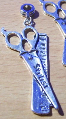 Kettenanhänger Schere mit Kamm - Stylist Friseur Anhänger für Kette * - Bild 1 von 2
