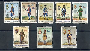 JUEGO MILITAR ST THOMAS & PRINCE IS Sc 384-91 (SG 444-51)**F-VF NH $45 - Imagen 1 de 1