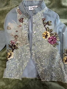 BC Jeans Jeansjacke bestickt & Spitze romantisch Frühling leuchtende Farben   - Bild 1 von 11