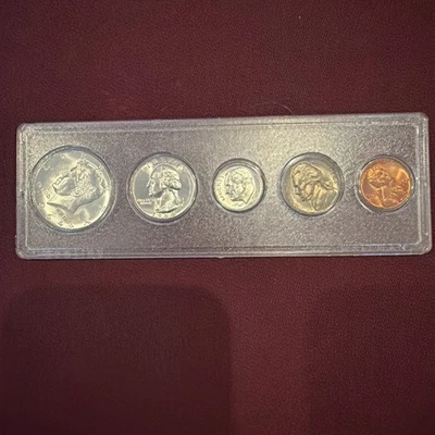 1964 US Special Mint Set Coins In Whitman Holder - Image 1 of 4