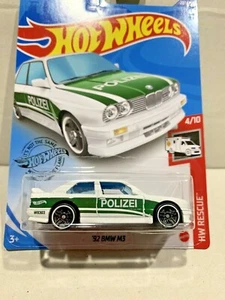Hot Wheels 92 Bmw M3 Polizei HW RESCUE 4/10 SEALED UNOPENED LONG CARD 207/250 !! - Picture 1 of 6