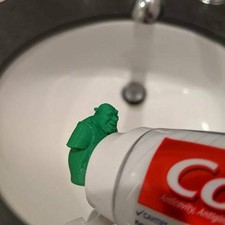 SHREK - Tappo simpatico per dentifricio. Esce da dietro l'impasto