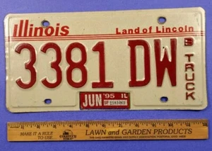 Vintage 1995 Sticker Illinois Truck License Plate 3381 DW Land Of Lincoln - Picture 1 of 3