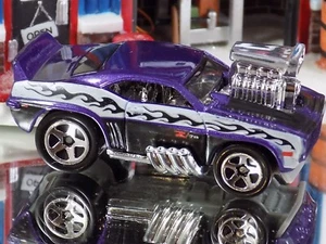 2006 Hot Wheels Tooned' '69 Camaro Z28 Lot of 2 - Loose - Purple + Lime Green - Picture 1 of 7