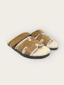 Hermes Sandales en de chèvre suédée shearling brun doré 44 148490492 - Picture 1 of 8