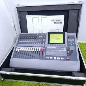 Roland VS-1680 Digital Studio Workstation Multitrack Recorder mit Koffer - Bild 1 von 3