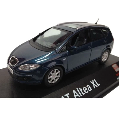 #17 Seat Altea XL Blue 1:43 IXO Fischer modelcar diecast - Image 1 of 3