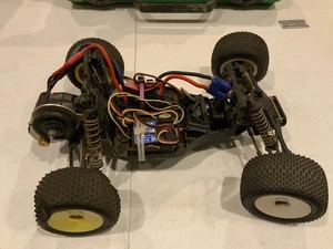 Losi Mini-T 1.0 Stadium Truck 1/18 Vintage - Picture 1 of 4