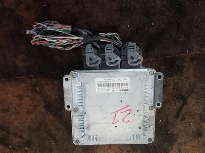 8200771821 Centralina iniezione  RENAULT TRAFIC T27 1.9 dCi (74Kw) PC-TN FRG - Immagine 1 di 4