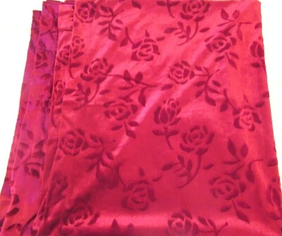 Винтажная шторная панель - красные розы на красном бархате ~ коллекционное белье - Изображение 1 из 2