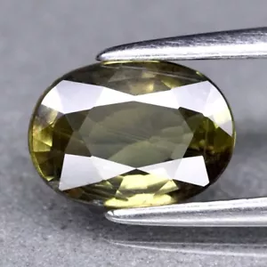 1.27 CT Zafiro Natural Amarillo Verdoso sin Calefacción origen Madagascar(Video) - Imagen 1 de 12