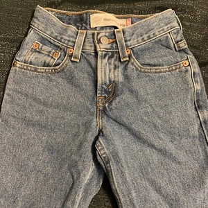 Levi’s Boys Sz 8 Slim 550 Relaxed Blue Denim Jeans 22 x 22 School Play - Picture 1 of 11