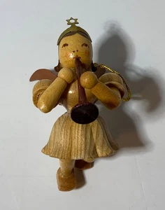 "Adorno de ángel musical de madera alemán vintage de 2"" con corona en muy buena condición" - Imagen 1 de 5