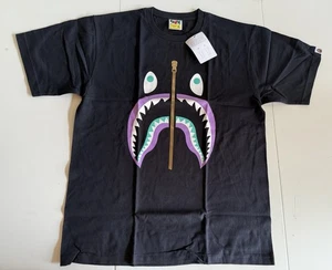 Camiseta BAPE Shark ABC Camuflada Cremallera Dorada Negra/Púrpura NUEVA 100% AUTÉNTICA TALLA XL - Imagen 1 de 5