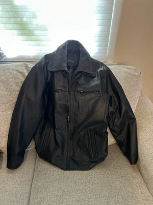 Chaqueta de cuero genuino Pronto LP Uomo pequeña negra para hombre Foto 1 de 4